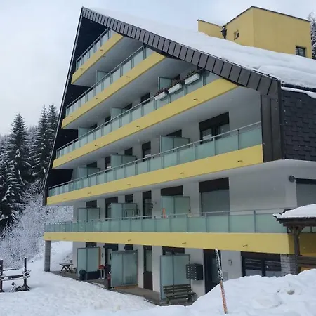 Mountain * Innerkrems